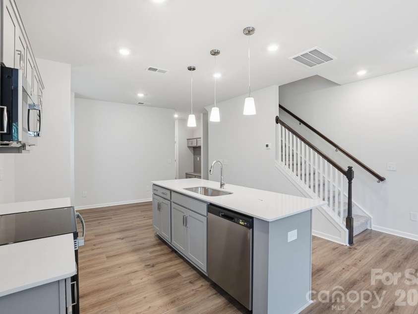 5853 Tuckaseegee Road, Charlotte, NC 28208.  MLS# CAR4401593, YatesRealty ID 1909. 