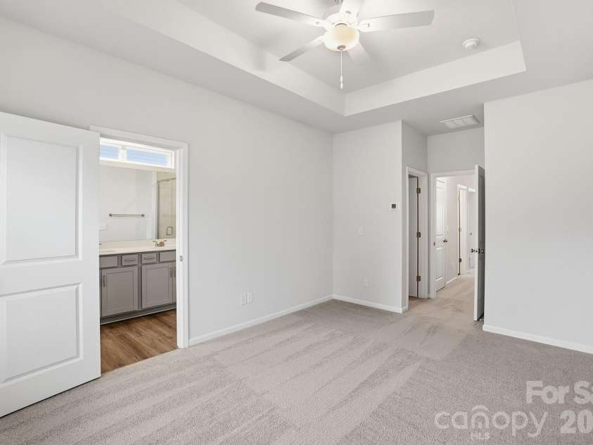 5853 Tuckaseegee Road, Charlotte, NC 28208.  MLS# CAR4401593, YatesRealty ID 1909. Primary
