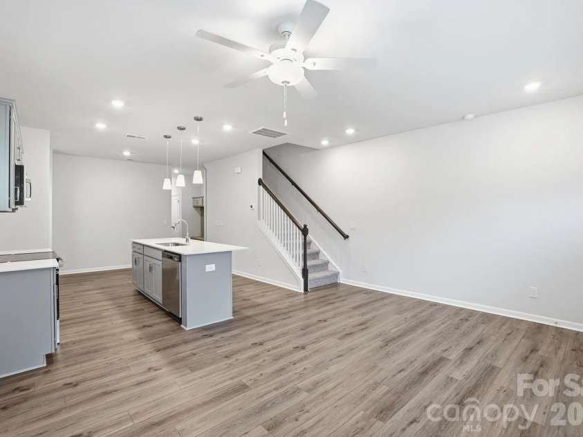 5853 Tuckaseegee Road, Charlotte, NC 28208.  MLS# CAR4432952, YatesRealty ID 1909. 