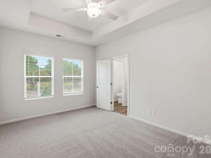 5853 Tuckaseegee Road, Charlotte, NC 28208.  MLS# CAR4432952, YatesRealty ID 1909. 