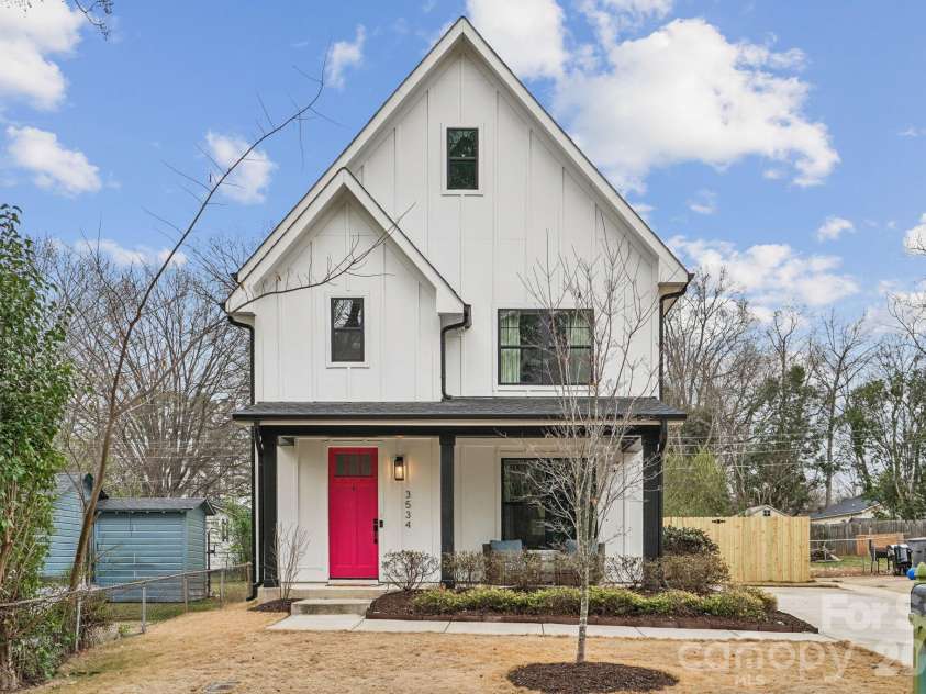 3534 Simmons Street, Charlotte, NC 28208.  MLS# CAR4335509, YatesRealty ID 19091. 