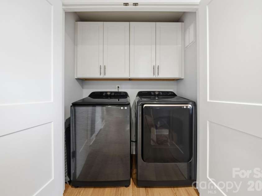 3534 Simmons Street, Charlotte, NC 28208.  MLS# CAR4335509, YatesRealty ID 19091. 