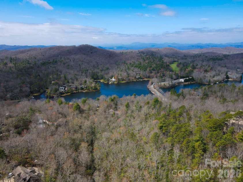 417 Soquili Drive, Brevard, NC 28712.  MLS# CAR4366623, YatesRealty ID 19092. 
