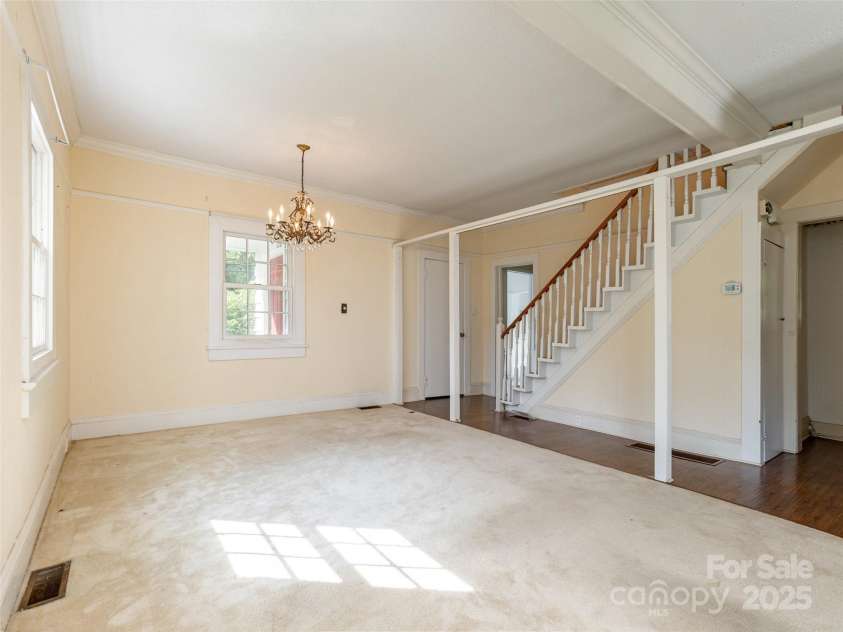 34 Lockhart Road, Tryon, NC 28782.  MLS# CAR4270082, YatesRealty ID 19094. 