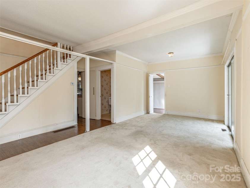 34 Lockhart Road, Tryon, NC 28782.  MLS# CAR4270082, YatesRealty ID 19094. 