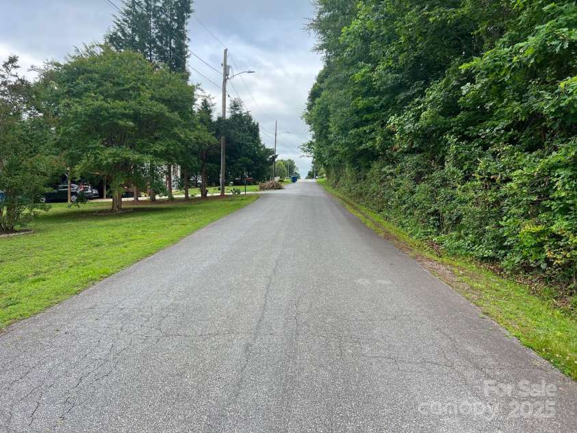 22 Congress Street, Granite Falls, NC 28630.  MLS# CAR4267256, YatesRealty ID 19096. 