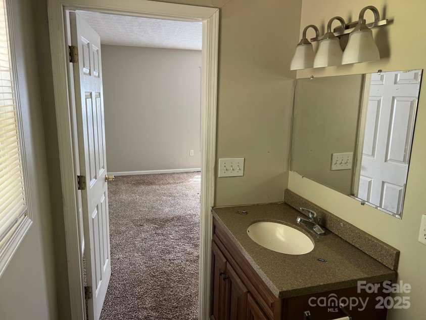 22 Congress Street, Granite Falls, NC 28630.  MLS# CAR4267256, YatesRealty ID 19096. 