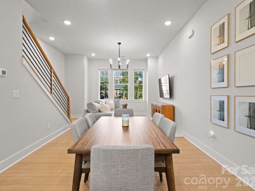 1216 Craig View Way, Charlotte, NC 28211.  MLS# CAR4343003, YatesRealty ID 19097. 