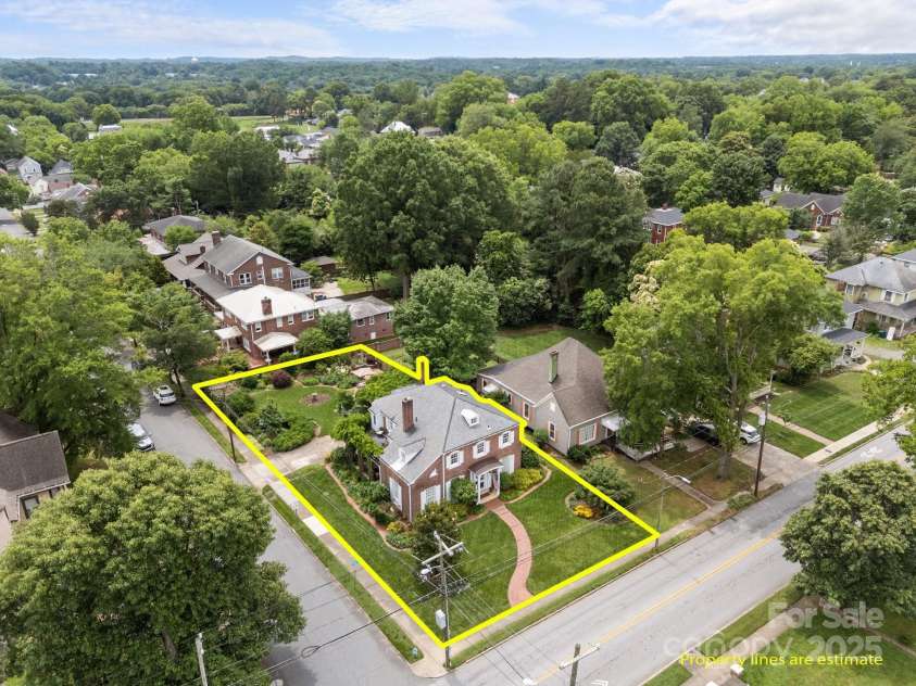 603 Fulton Street, Salisbury, NC 28144.  MLS# CAR4267751, YatesRealty ID 19098. 