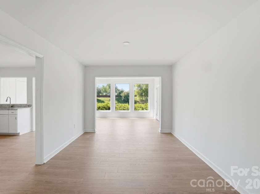 7027 Quail Hill Road, Charlotte, NC 28210.  MLS# CAR4336900, YatesRealty ID 19098. 