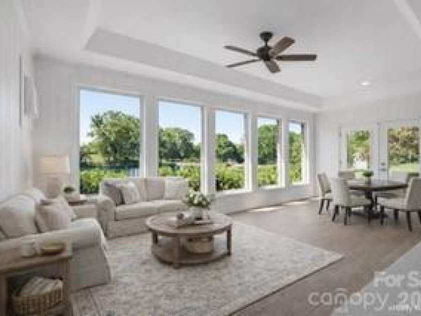 7027 Quail Hill Road, Charlotte, NC 28210.  MLS# CAR4336900, YatesRealty ID 19098. 
