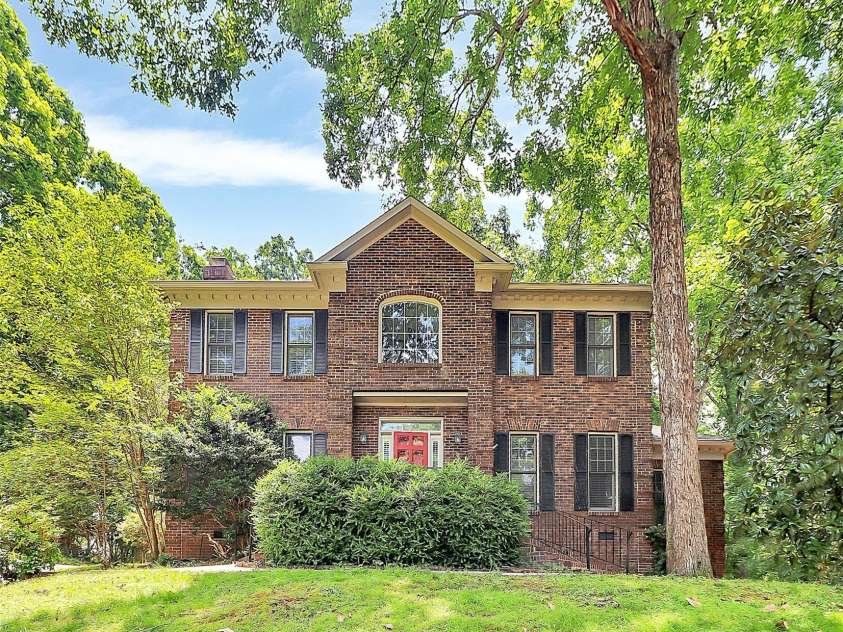 3730 Monique Lane, Charlotte, NC 28210.  MLS# CAR4270298, YatesRealty ID 19099. 