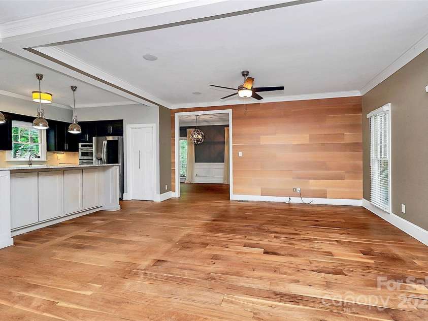 3730 Monique Lane, Charlotte, NC 28210.  MLS# CAR4270298, YatesRealty ID 19099. 