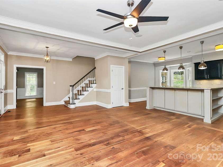 3730 Monique Lane, Charlotte, NC 28210.  MLS# CAR4270298, YatesRealty ID 19099. 