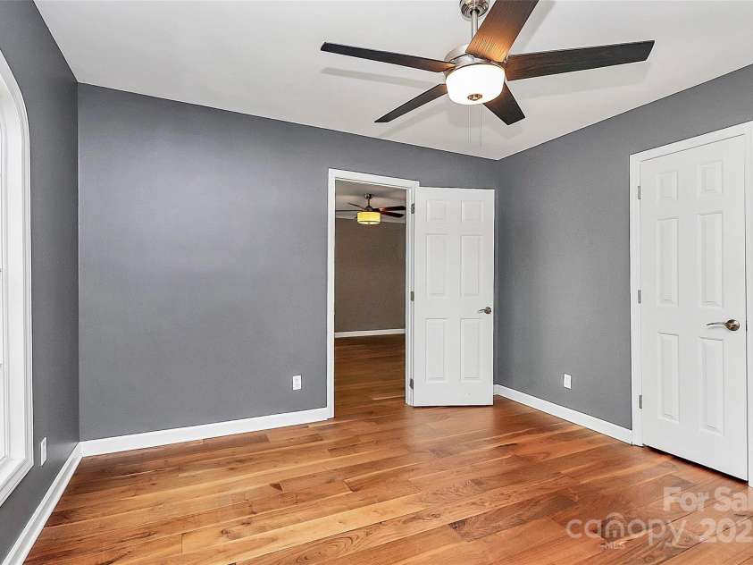 3730 Monique Lane, Charlotte, NC 28210.  MLS# CAR4270298, YatesRealty ID 19099. 