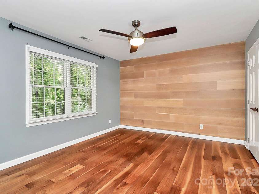 3730 Monique Lane, Charlotte, NC 28210.  MLS# CAR4270298, YatesRealty ID 19099. 