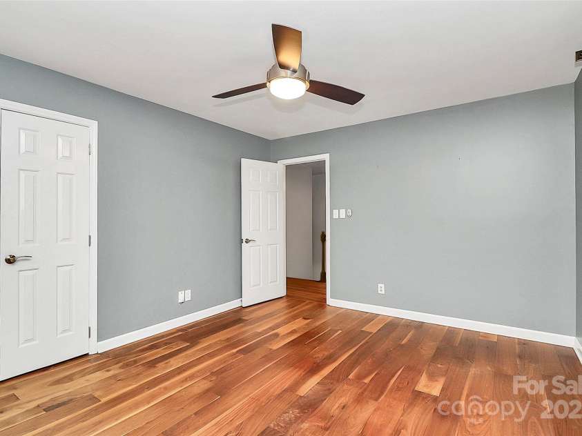 3730 Monique Lane, Charlotte, NC 28210.  MLS# CAR4270298, YatesRealty ID 19099. 