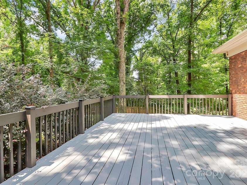 3730 Monique Lane, Charlotte, NC 28210.  MLS# CAR4270298, YatesRealty ID 19099. 