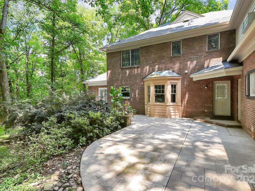 3730 Monique Lane, Charlotte, NC 28210.  MLS# CAR4270298, YatesRealty ID 19099. 