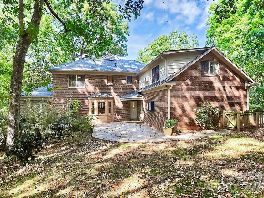 3730 Monique Lane, Charlotte, NC 28210.  MLS# CAR4270298, YatesRealty ID 19099. 