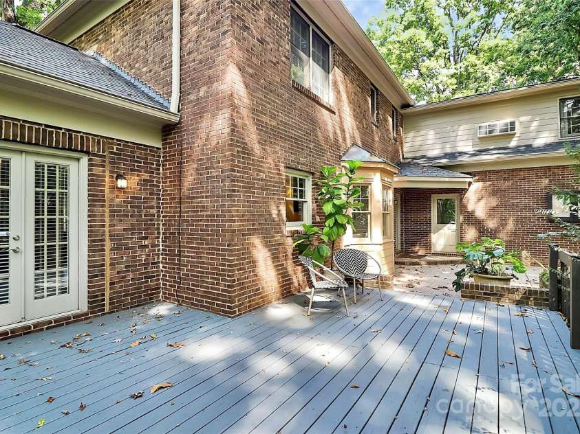 3730 Monique Lane, Charlotte, NC 28210.  MLS# CAR4270298, YatesRealty ID 19099. 