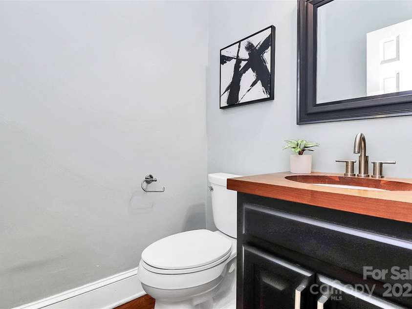 3730 Monique Lane, Charlotte, NC 28210.  MLS# CAR4270298, YatesRealty ID 19099. 