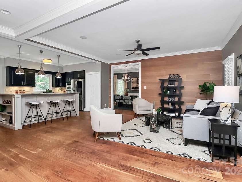 3730 Monique Lane, Charlotte, NC 28210.  MLS# CAR4270298, YatesRealty ID 19099. 