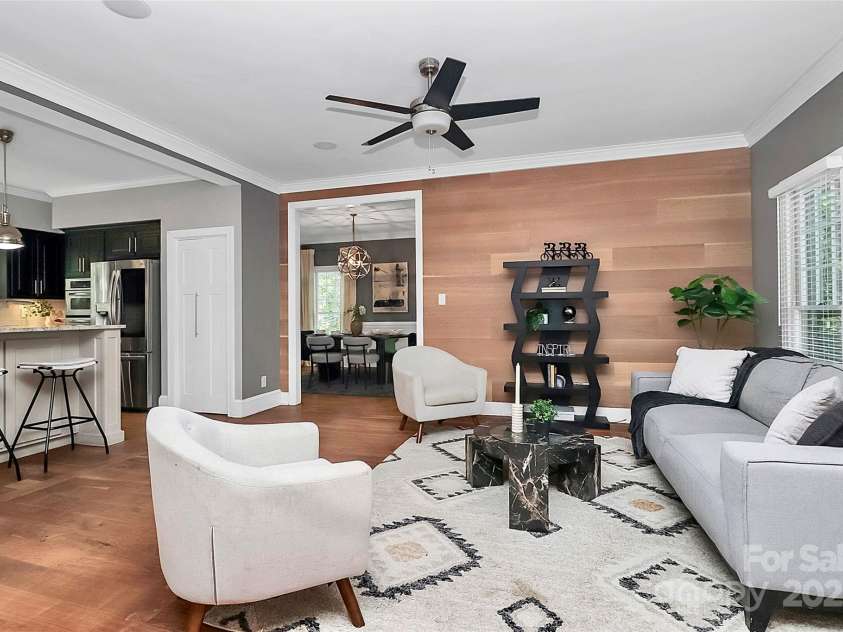 3730 Monique Lane, Charlotte, NC 28210.  MLS# CAR4270298, YatesRealty ID 19099. 