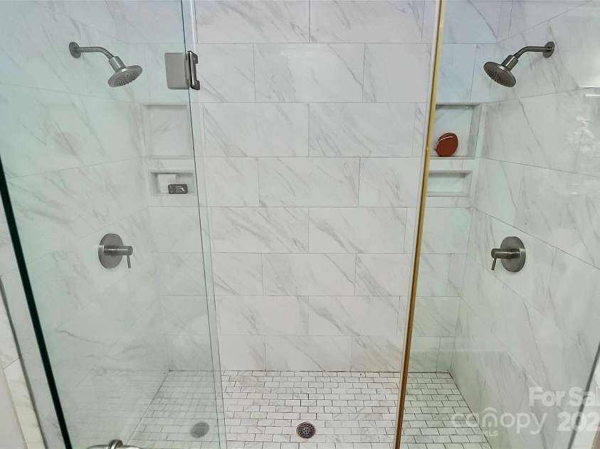 3730 Monique Lane, Charlotte, NC 28210.  MLS# CAR4270298, YatesRealty ID 19099. 