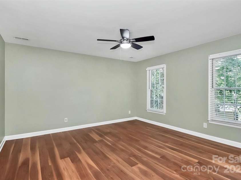 3730 Monique Lane, Charlotte, NC 28210.  MLS# CAR4270298, YatesRealty ID 19099. 