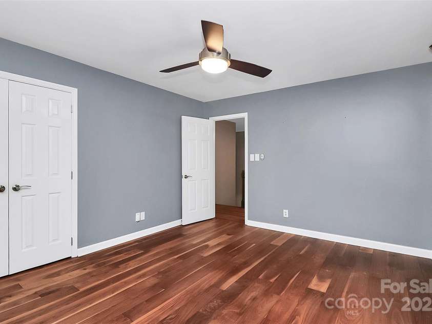 3730 Monique Lane, Charlotte, NC 28210.  MLS# CAR4270298, YatesRealty ID 19099. 