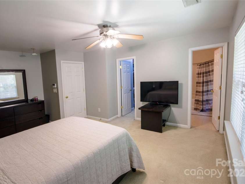 1017 Silver Springs Road, Fort Mill, SC 29715.  MLS# CAR4180908, YatesRealty ID 191. 