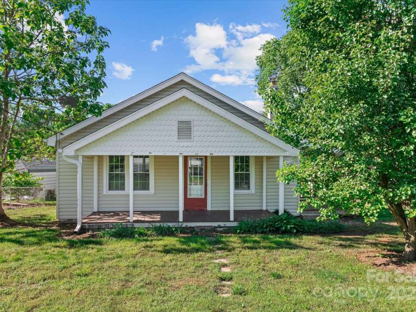 1516 Brock Road, Yadkinville, NC 27055.  MLS# CAR4253863, YatesRealty ID 191. 