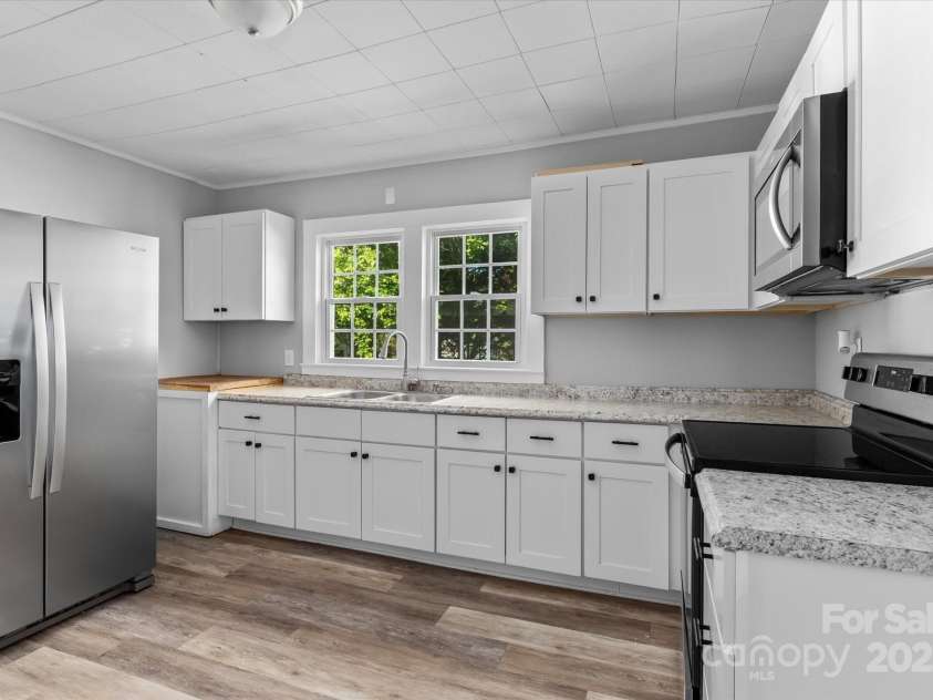 1516 Brock Road, Yadkinville, NC 27055.  MLS# CAR4253863, YatesRealty ID 191. 