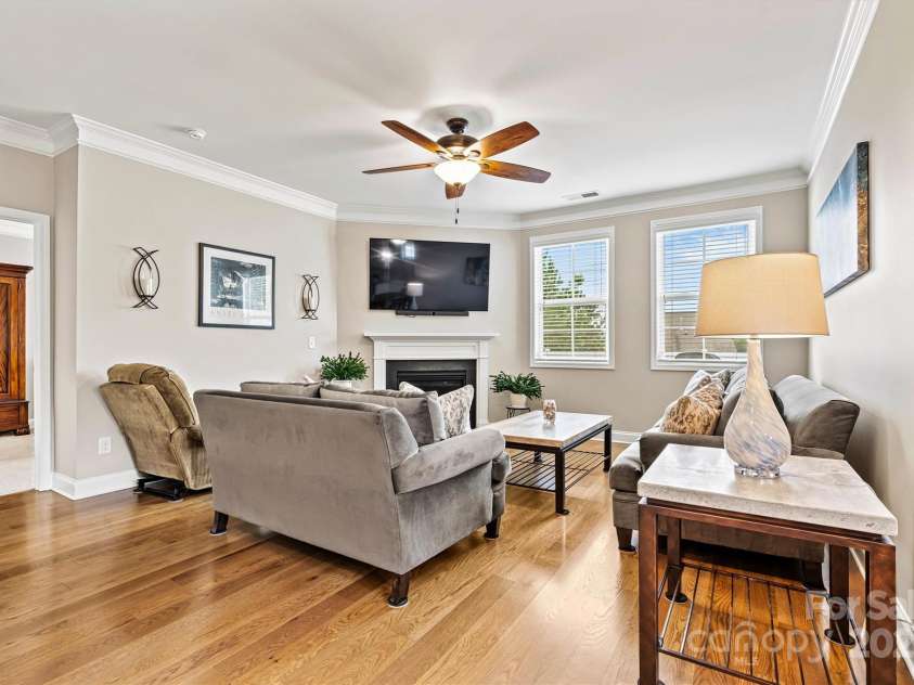 3678 Norman View Drive, Sherrills Ford, NC 28673.  MLS# CAR4313507, YatesRealty ID 1910. 