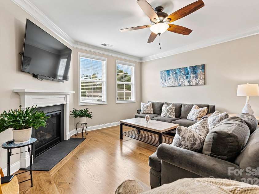 3678 Norman View Drive, Sherrills Ford, NC 28673.  MLS# CAR4313507, YatesRealty ID 1910. 