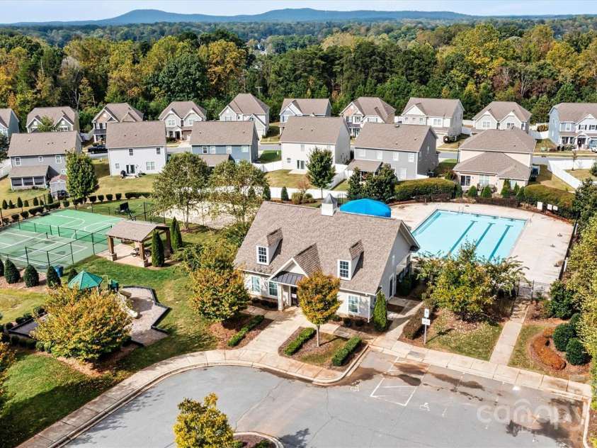 3678 Norman View Drive, Sherrills Ford, NC 28673.  MLS# CAR4313507, YatesRealty ID 1910. 