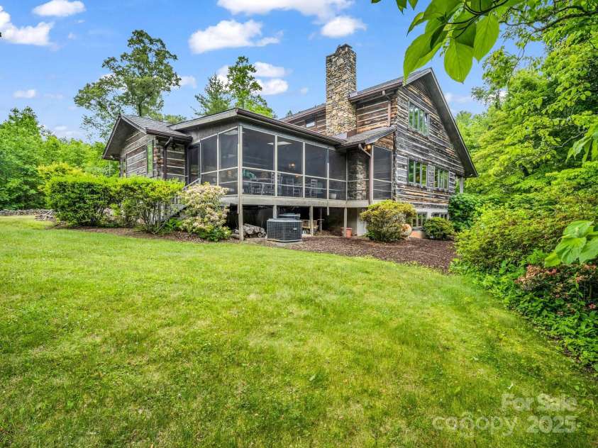 133 Pennwood Lane, Flat Rock, NC 28731.  MLS# CAR4268654, YatesRealty ID 19101. Back Yard Seclusion