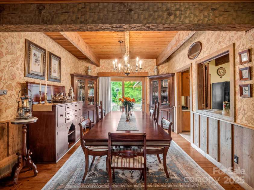 133 Pennwood Lane, Flat Rock, NC 28731.  MLS# CAR4268654, YatesRealty ID 19101. Dining Room