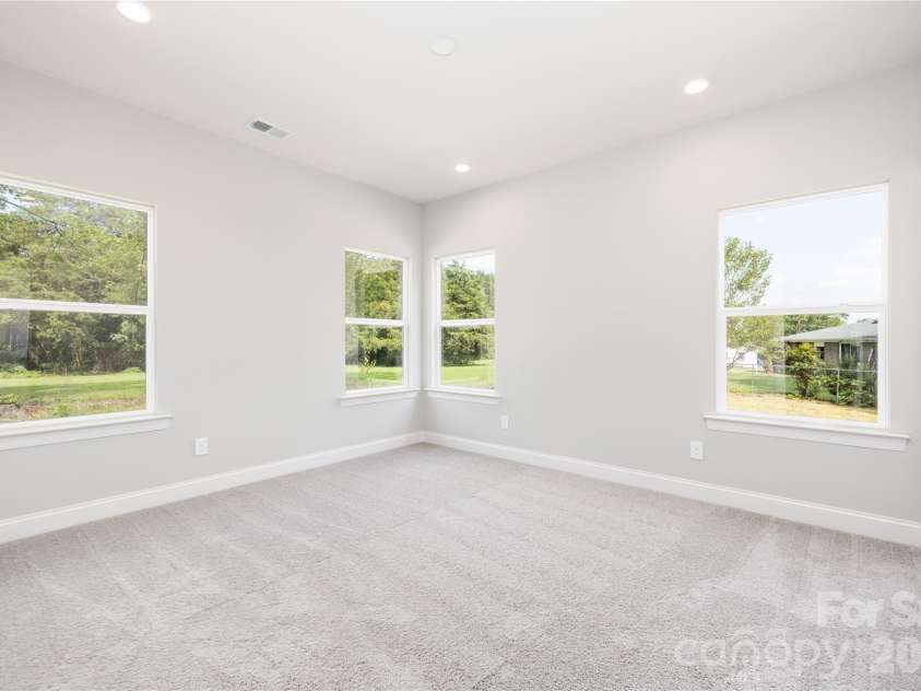 6625 Tracy Avenue, Charlotte, NC 28214.  MLS# CAR4370594, YatesRealty ID 19101. Representation
