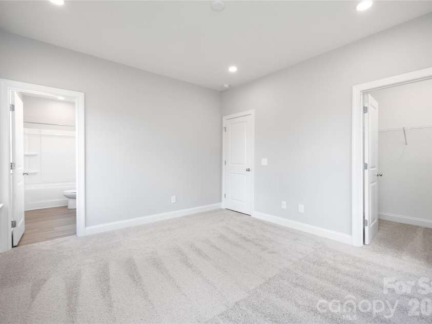 6625 Tracy Avenue, Charlotte, NC 28214.  MLS# CAR4370594, YatesRealty ID 19101. Representation