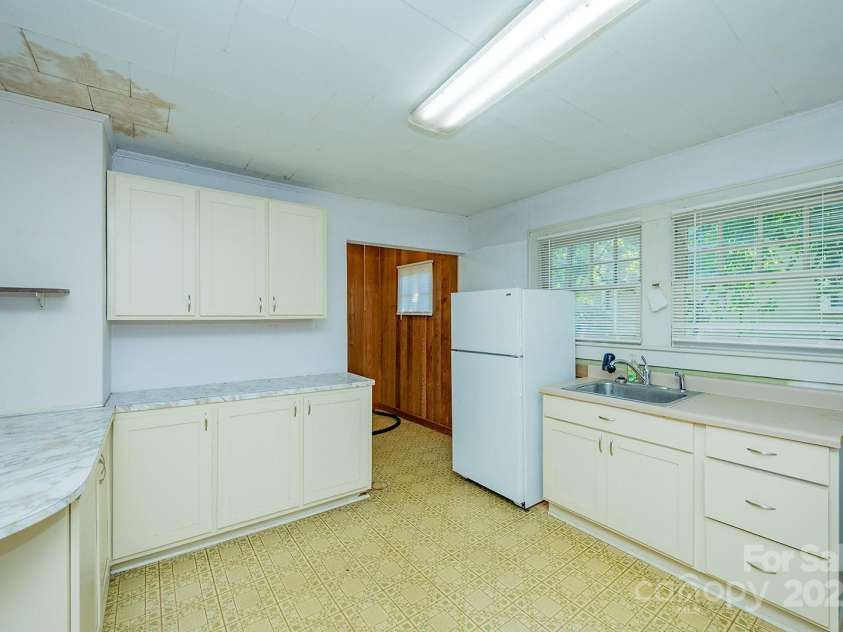 197 Georgia Street, Spindale, NC 28160.  MLS# CAR4269825, YatesRealty ID 19102. 