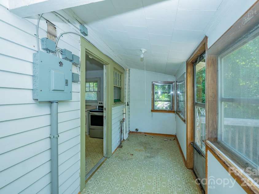 197 Georgia Street, Spindale, NC 28160.  MLS# CAR4269825, YatesRealty ID 19102. 