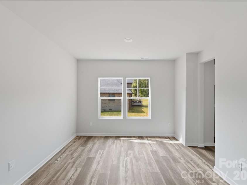 5145 Mark Drive, Hickory, NC 28601.  MLS# CAR4373646, YatesRealty ID 19102. 