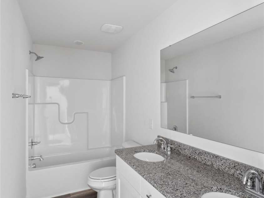 5145 Mark Drive, Hickory, NC 28601.  MLS# CAR4373646, YatesRealty ID 19102. 