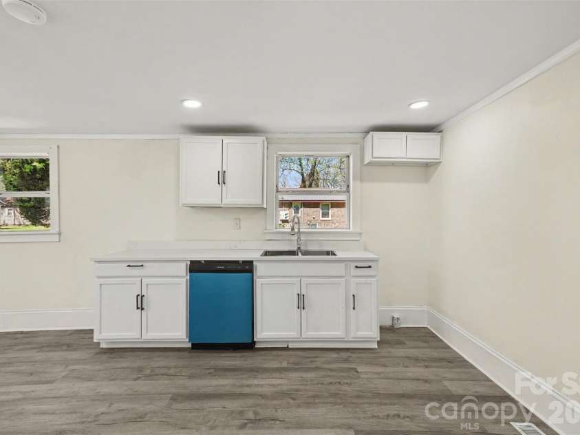 1210 Grady Street, Salisbury, NC 28144.  MLS# CAR4362378, YatesRealty ID 19103. Kitchen