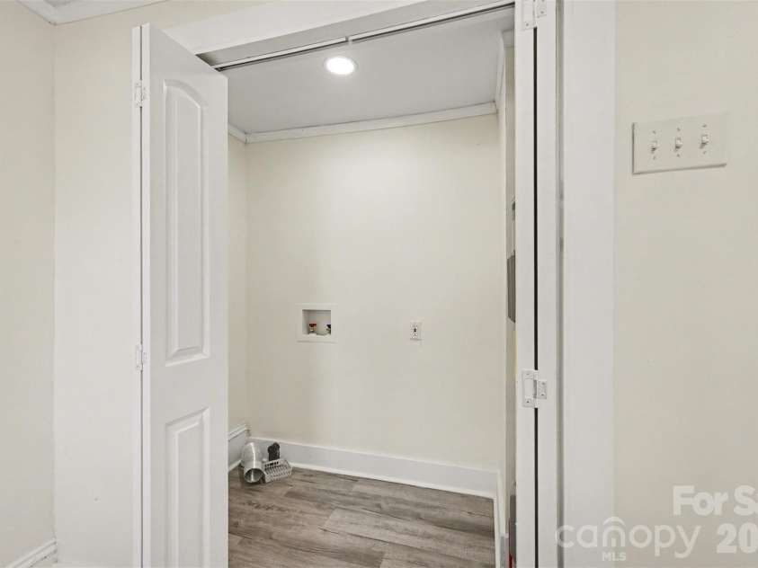 1210 Grady Street, Salisbury, NC 28144.  MLS# CAR4362378, YatesRealty ID 19103. Laundry Area