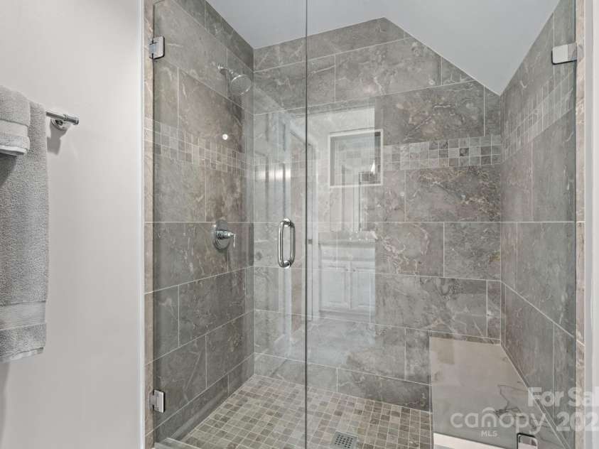 891 Crescent Trail, Highlands, NC 28741.  MLS# CAR4270133, YatesRealty ID 19103. 