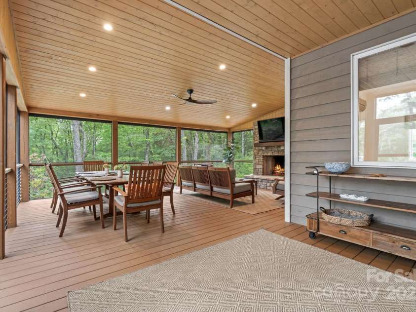 891 Crescent Trail, Highlands, NC 28741.  MLS# CAR4270133, YatesRealty ID 19103. Back Porch