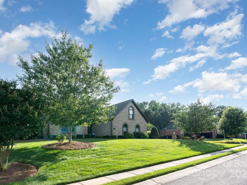 3441 Club Ridge Court, Gastonia, NC 28056.  MLS# CAR4268816, YatesRealty ID 19104. 